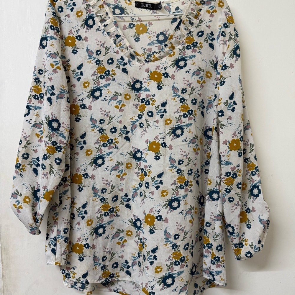 Cure Women's Floral V-Neck Blouse - White and Yellow - Picture 9 of 12
